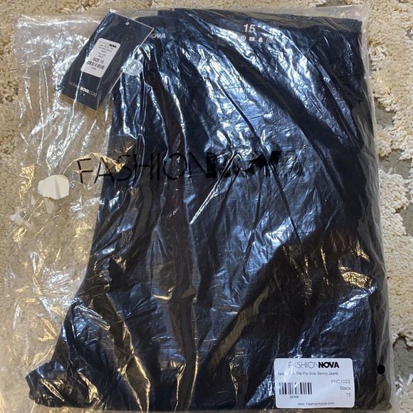 FASHION NOVA - See Ya On The Flip Side Skinny Jean - Picture 6 of 7